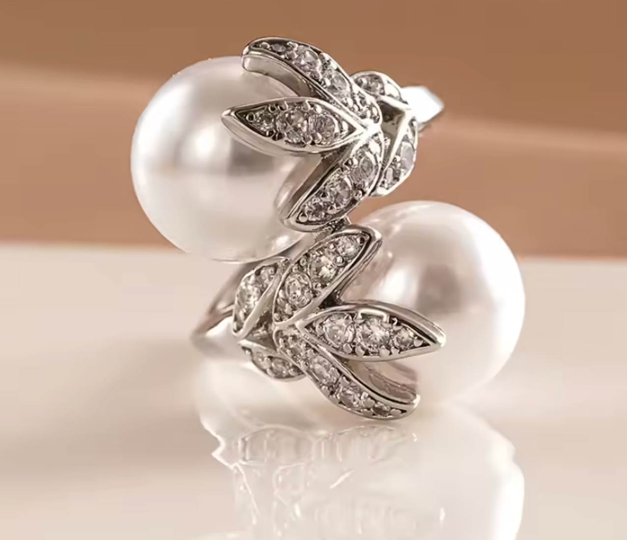 Huitan Elegant Pearl Engagement Ring for Women